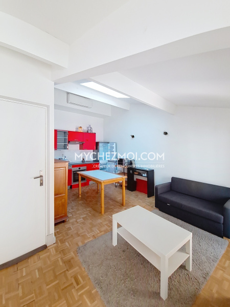 salon t2 2e niveau 1