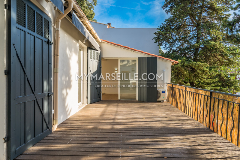 Terrasse ensoleillée