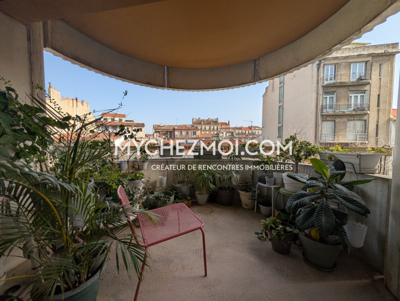 Terrasse côté chambres