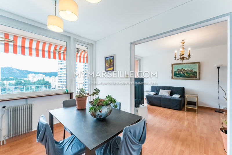 Salle à manger ou 4e chambre